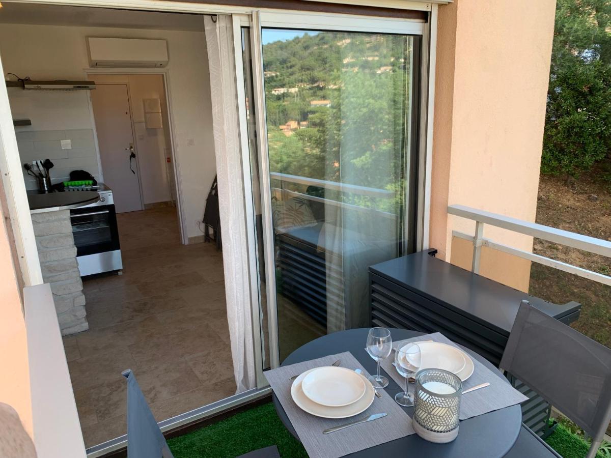 A 10Mn De La Plage!! Cavalaire-sur-Mer Exterior photo